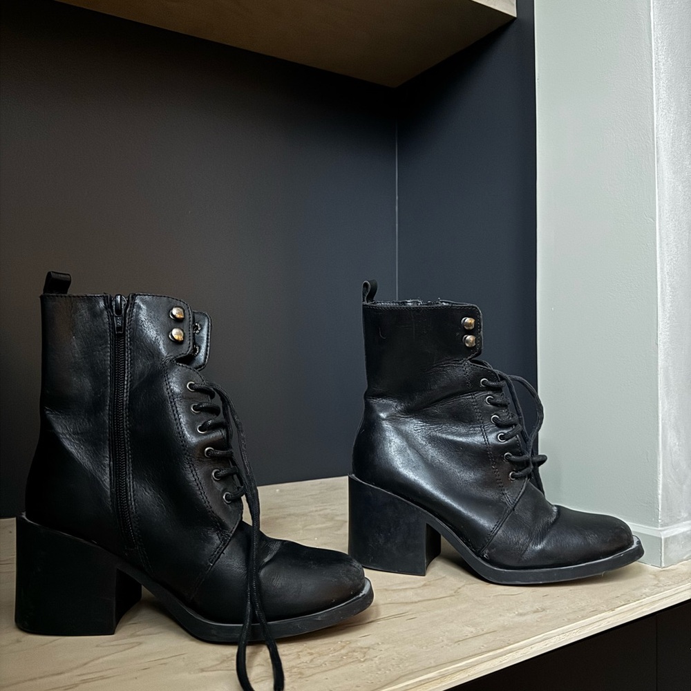 Black Leather Lace Up Boots with Chunky Heel